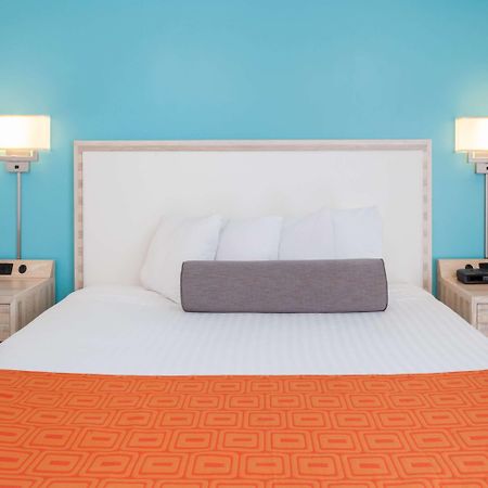 Howard Johnson By Wyndham Mystic Exterior foto