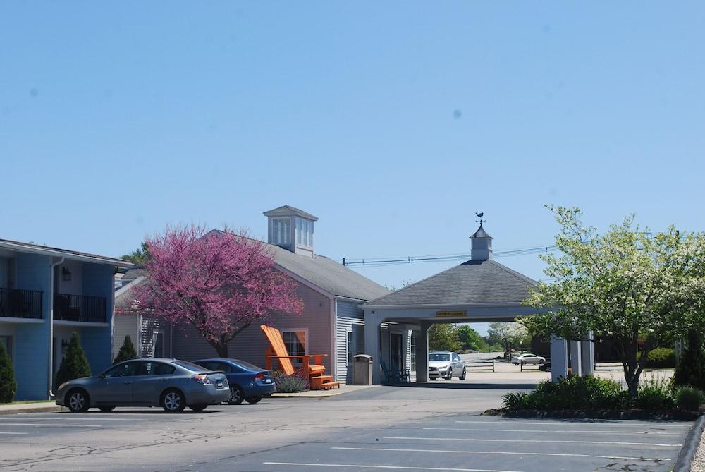 Howard Johnson By Wyndham Mystic Exterior foto