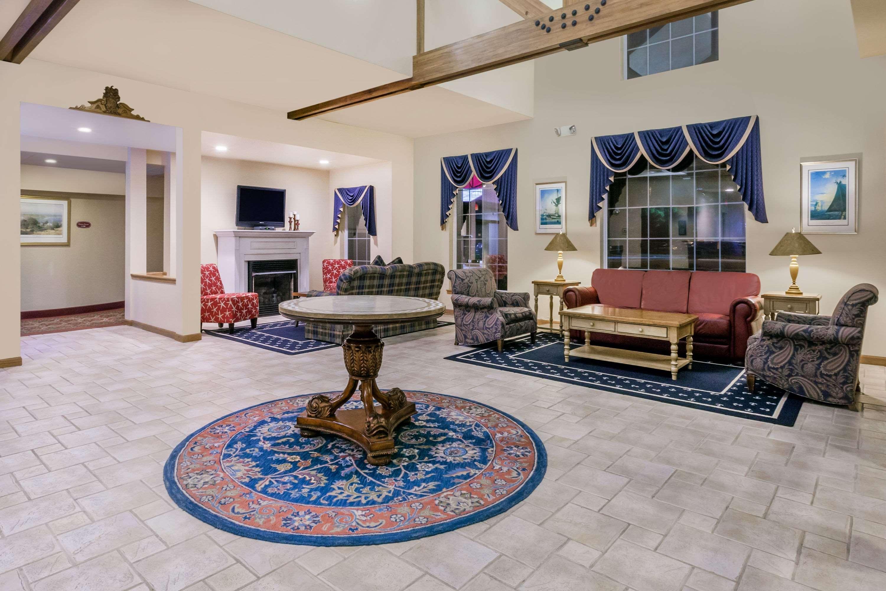 Howard Johnson By Wyndham Mystic Exterior foto