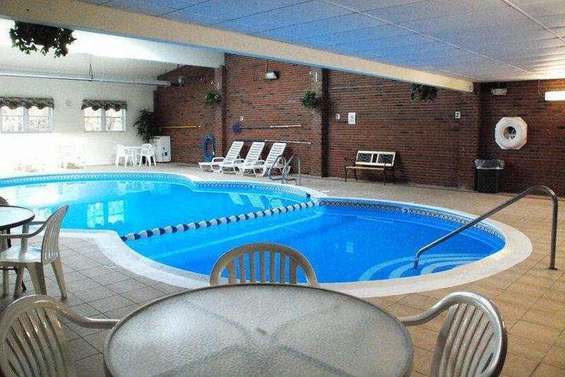 Howard Johnson By Wyndham Mystic Exterior foto